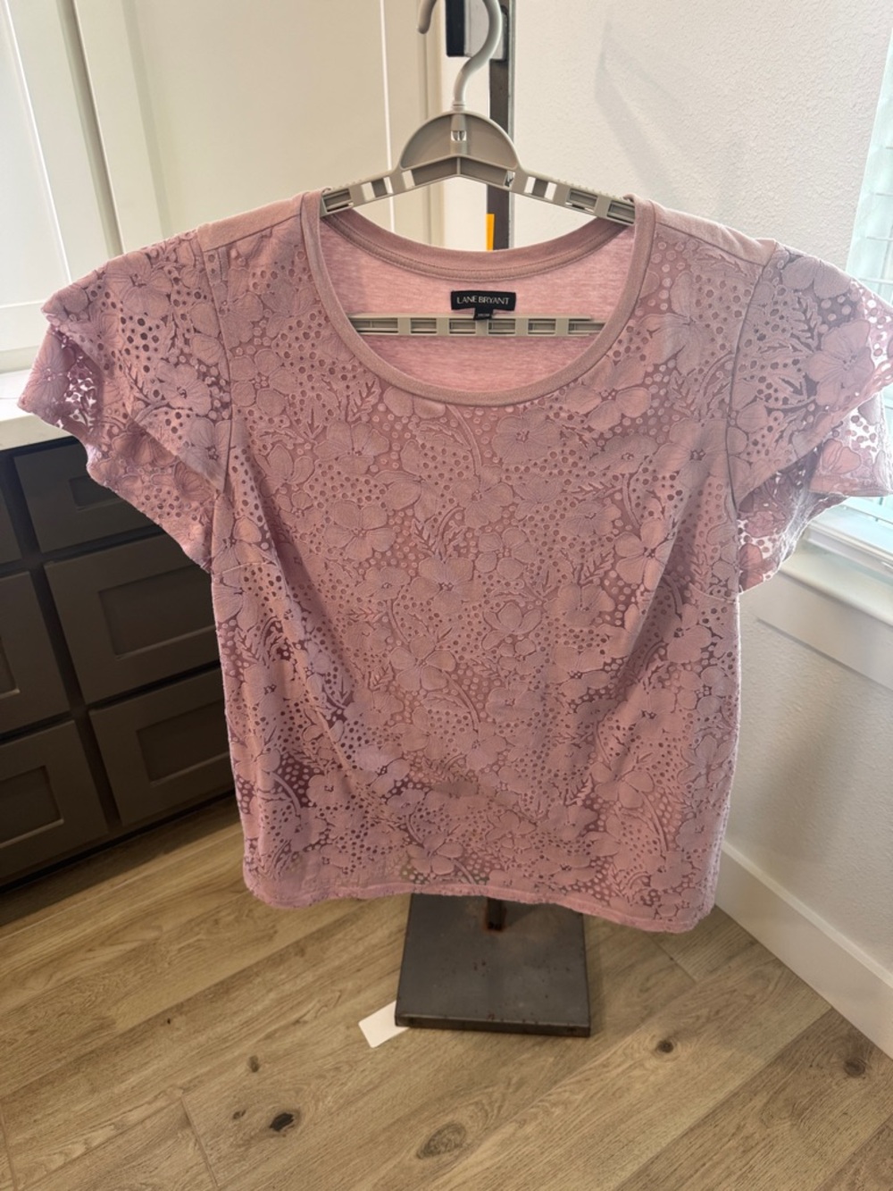 Lane Bryant Lilac Floral Lace Short Sleeve Dressy Tee Size 18/20